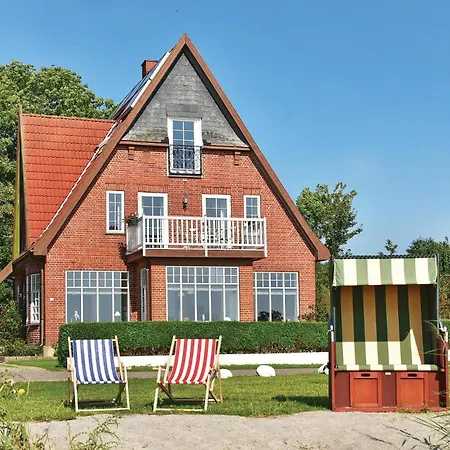 Holiday home Cozy In With Wifi *