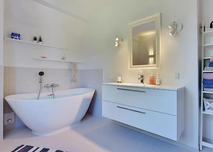 Ferienhaus Cozy In With Wifi